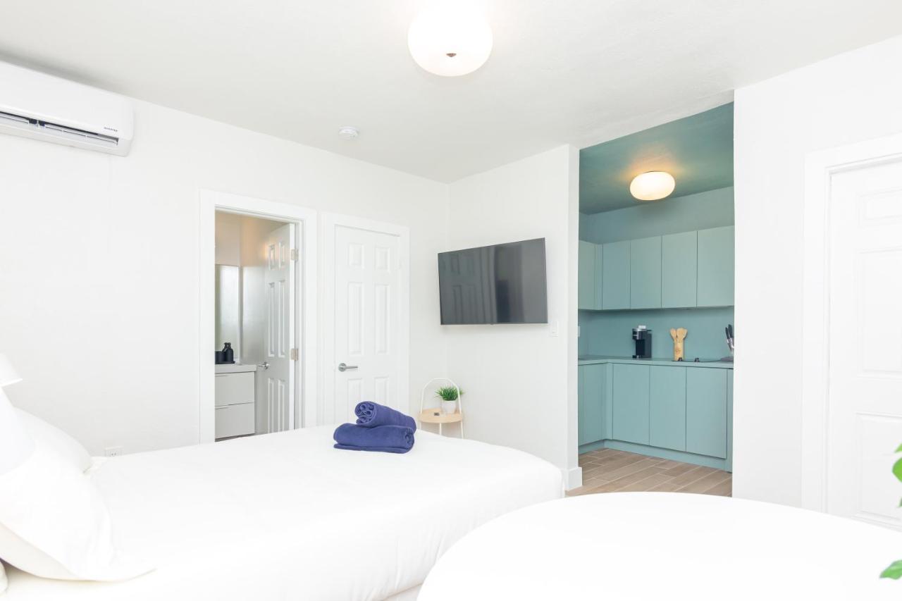 Newly Renovated Stylish Studio In El Portal #2 Маямі Екстер'єр фото