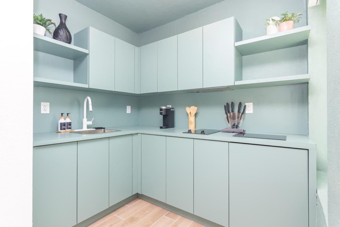 Newly Renovated Stylish Studio In El Portal #2 Маямі Екстер'єр фото