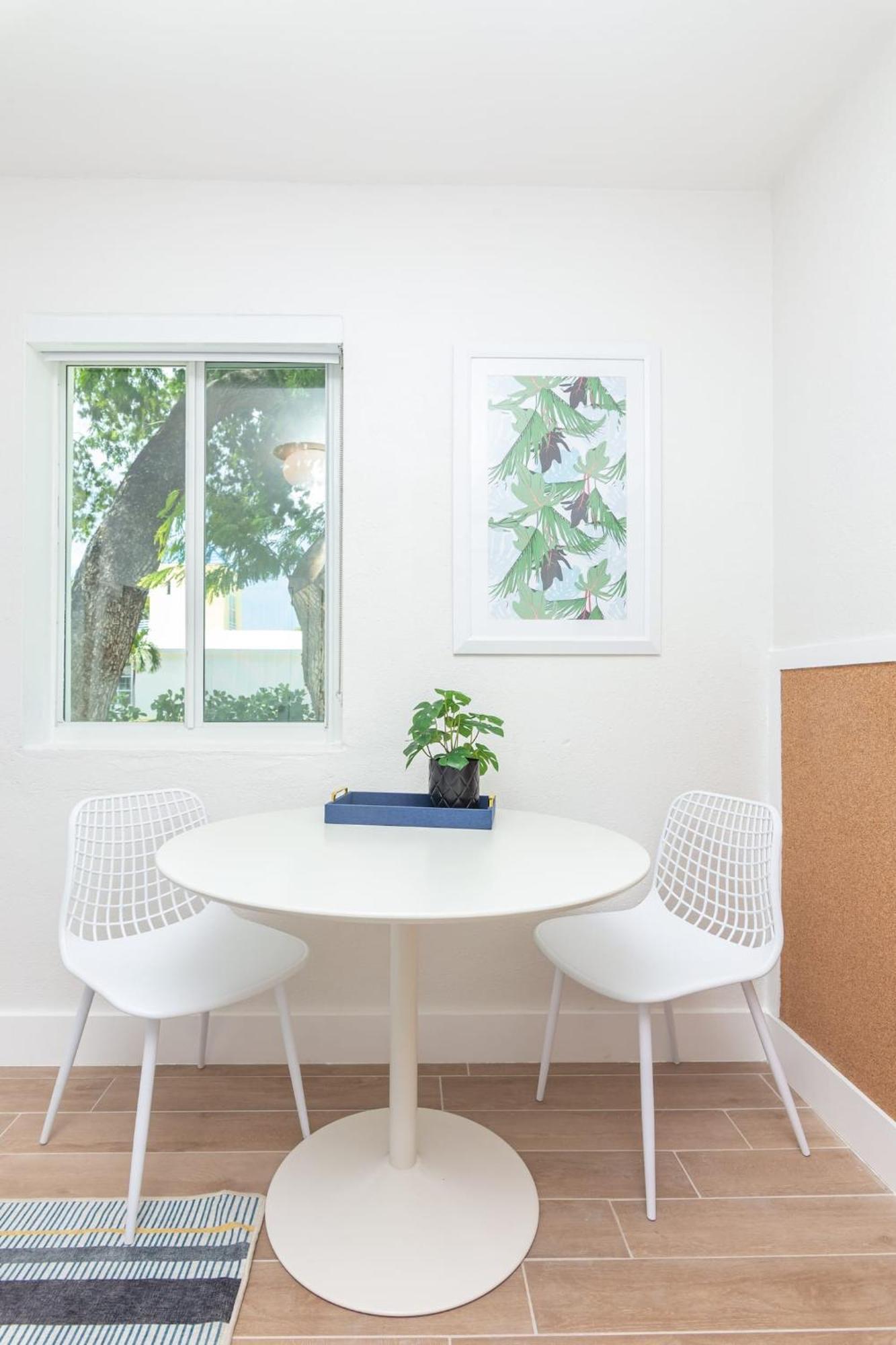 Newly Renovated Stylish Studio In El Portal #2 Маямі Екстер'єр фото
